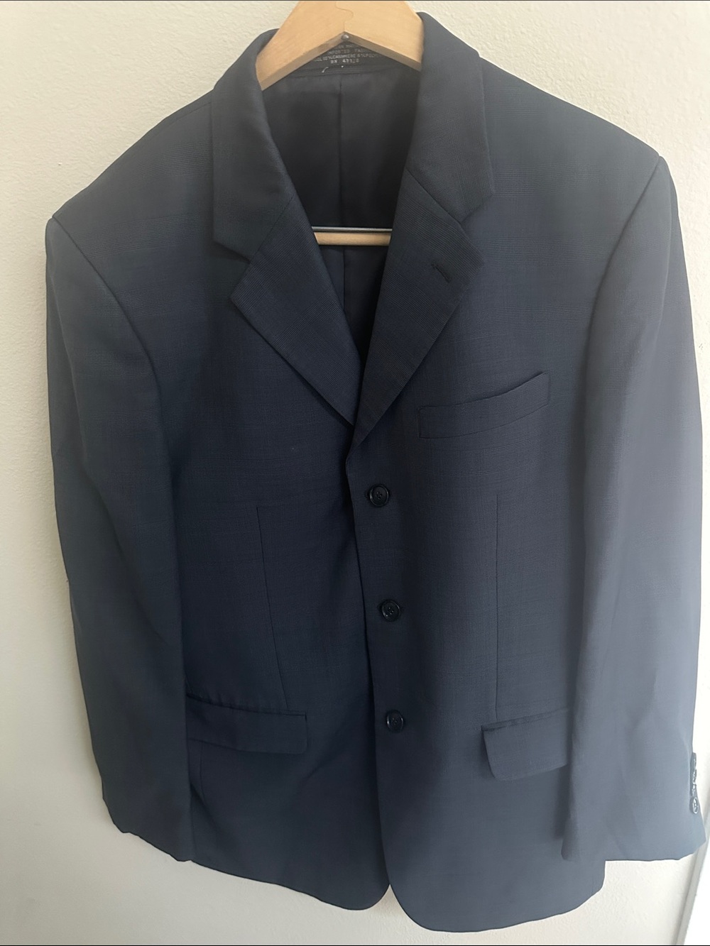 Jones New York Men's Gray Houndstooth w blue undertones, Wool and Cashmere blend